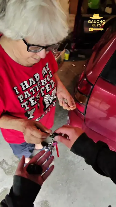 2005 Pontiac Vibe - key & remote programming in Winnipeg